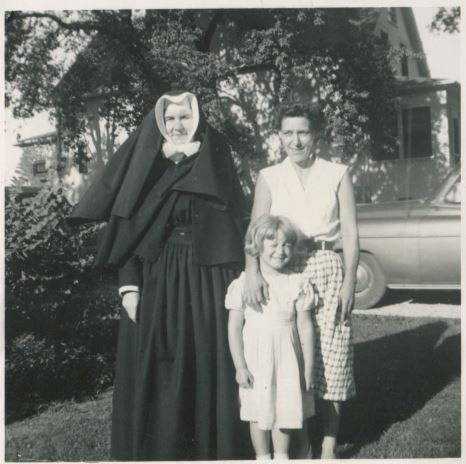  Sister Consilia, Aunt Verna and Susie 